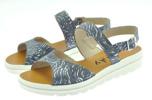 Manu sandale en cuir